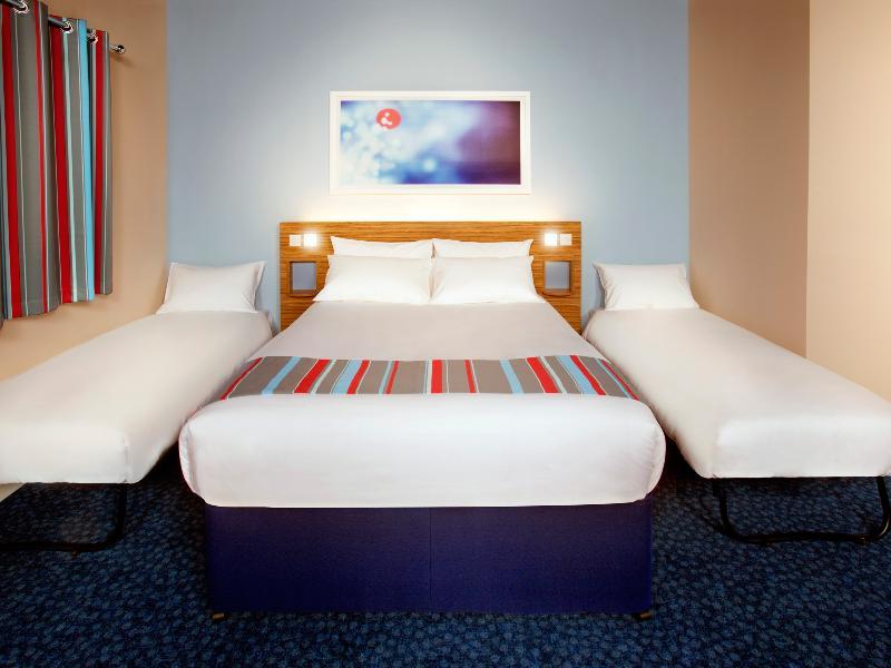 Travelodge Birmingham Sheldon Exterior photo